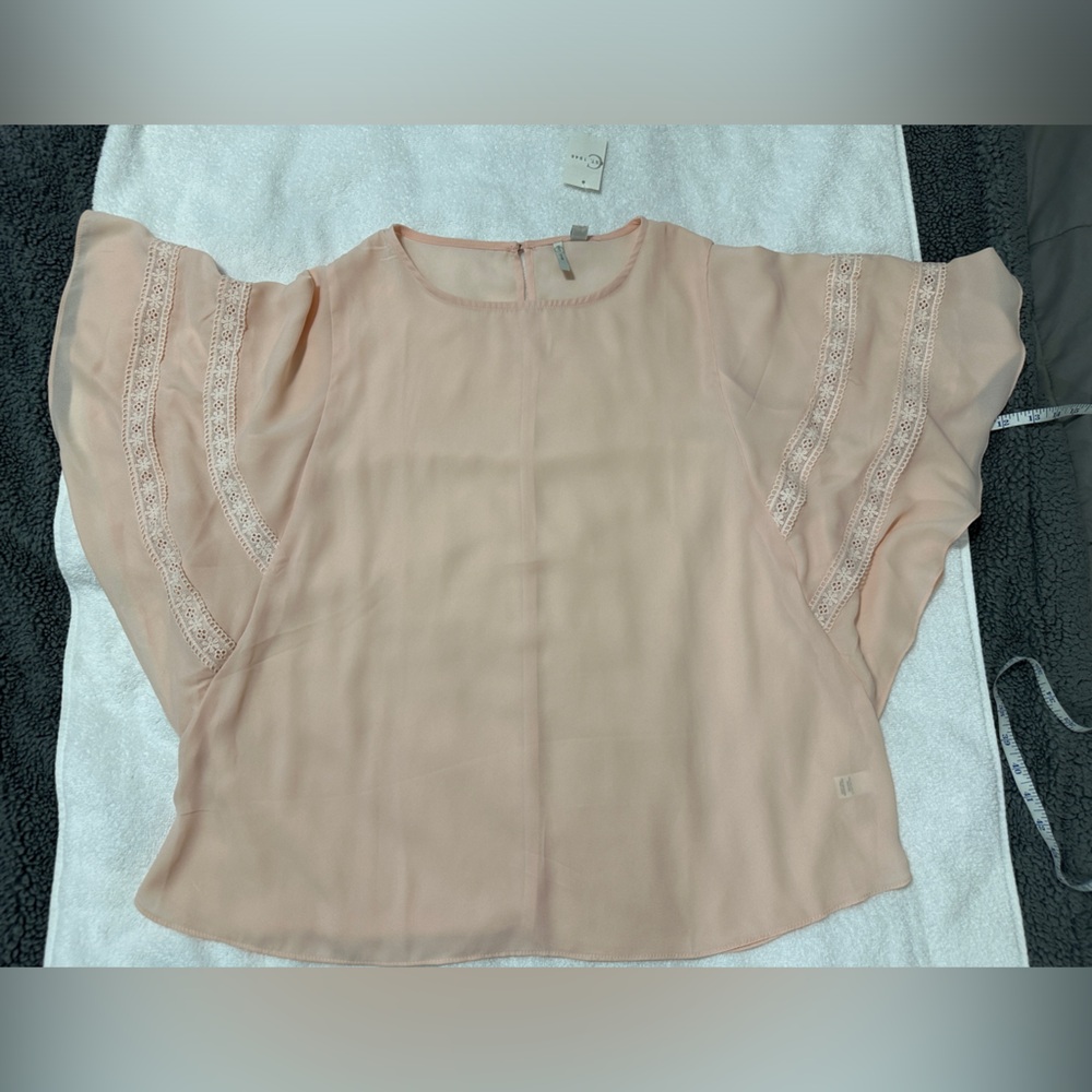 Women’s  NWT Cato size Large peach dressy blouse